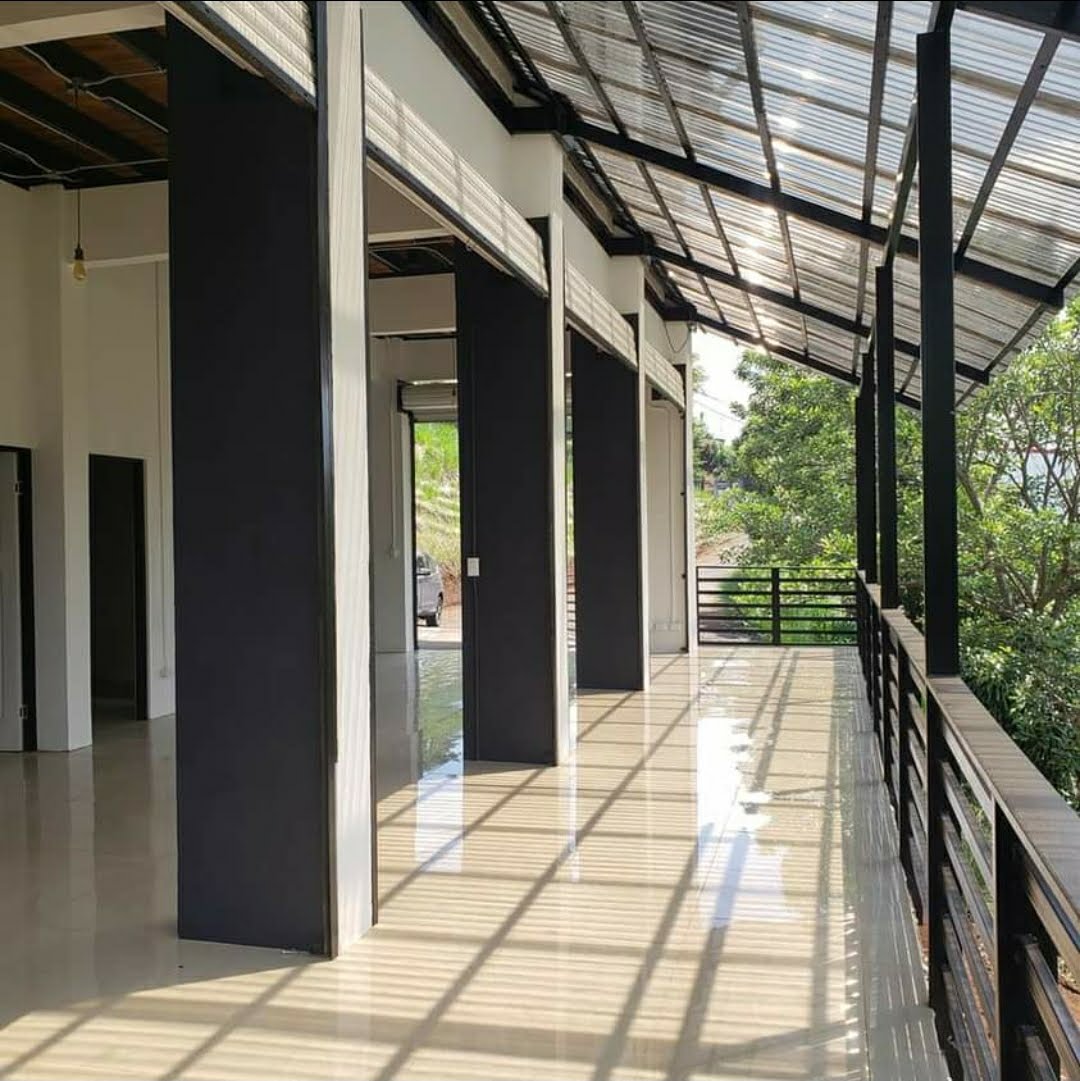 1-66-5 Propiedad Comercial en La Virgencita de Grecia - 1070 m2