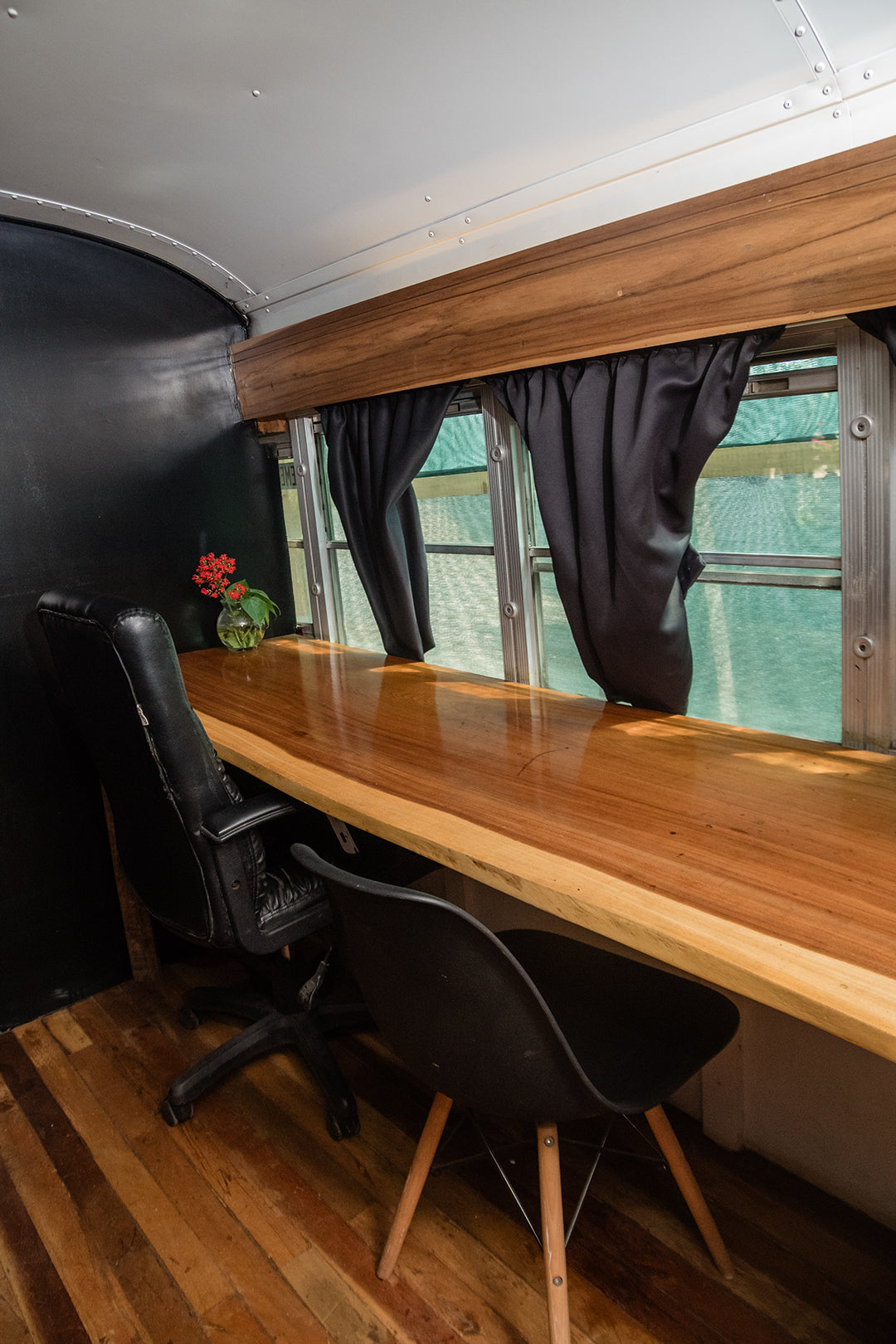 3-1-5 Fully Equipped Motorhome