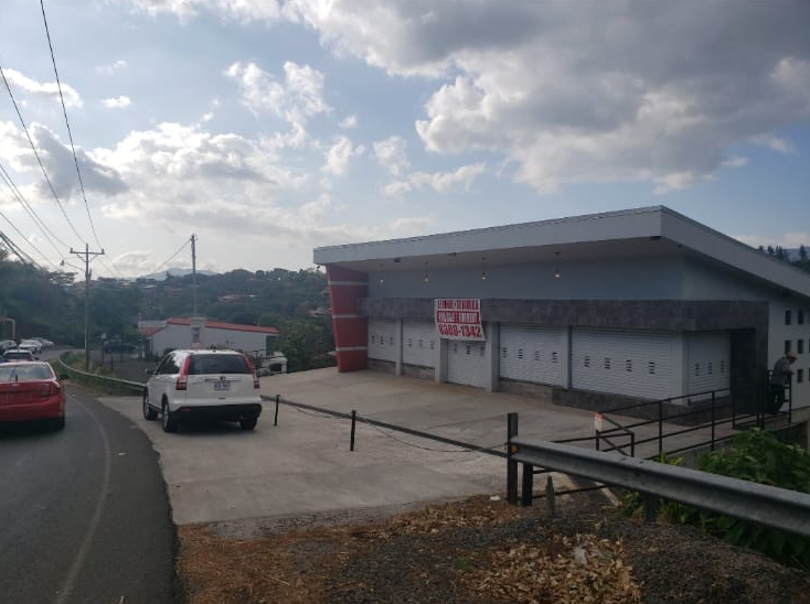 1-66-5 Propiedad Comercial en La Virgencita de Grecia - 1070 m2