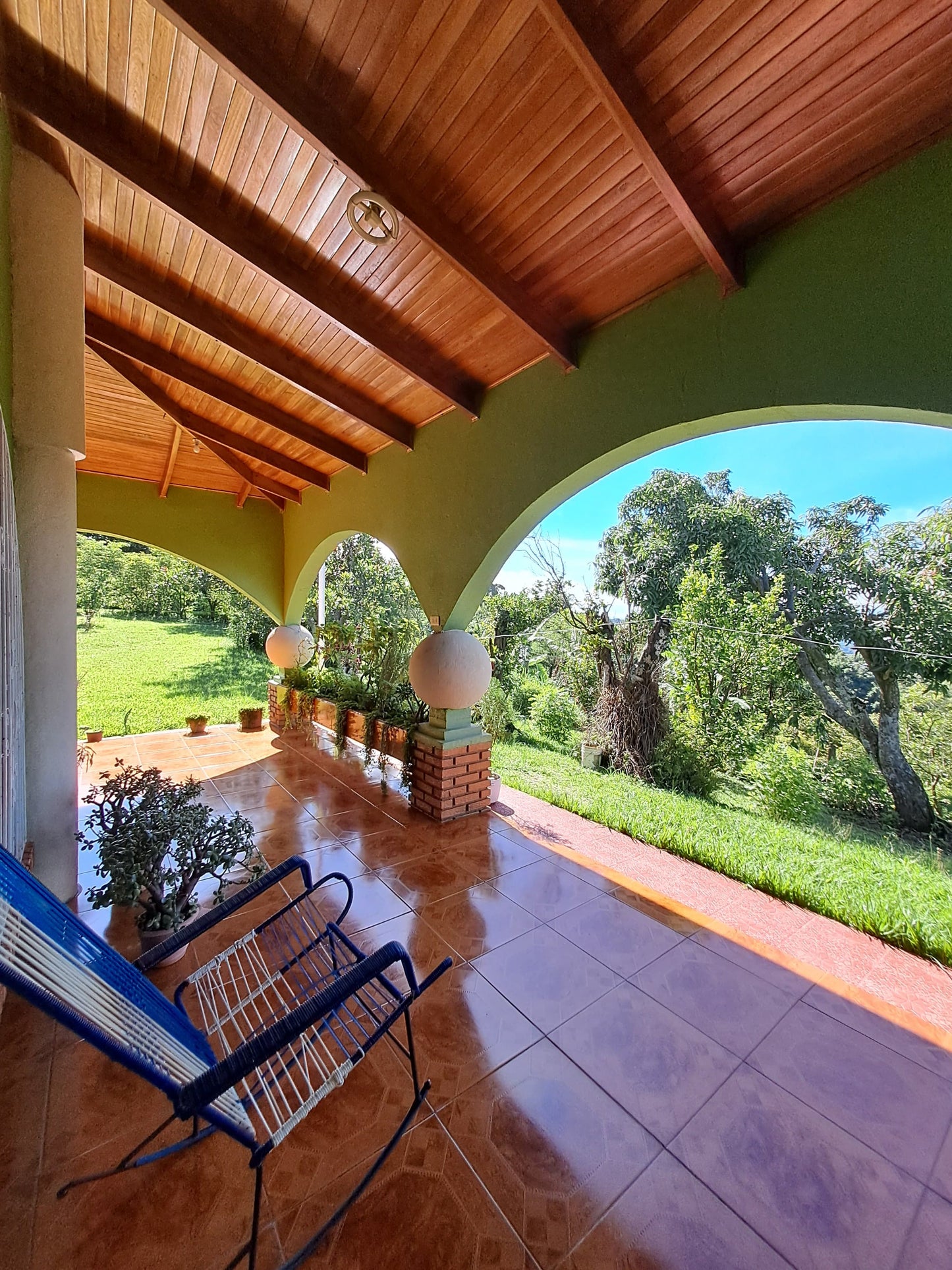 3-2-5 Beautiful house with city views in San Pedro de Sarchí - 1400 m2