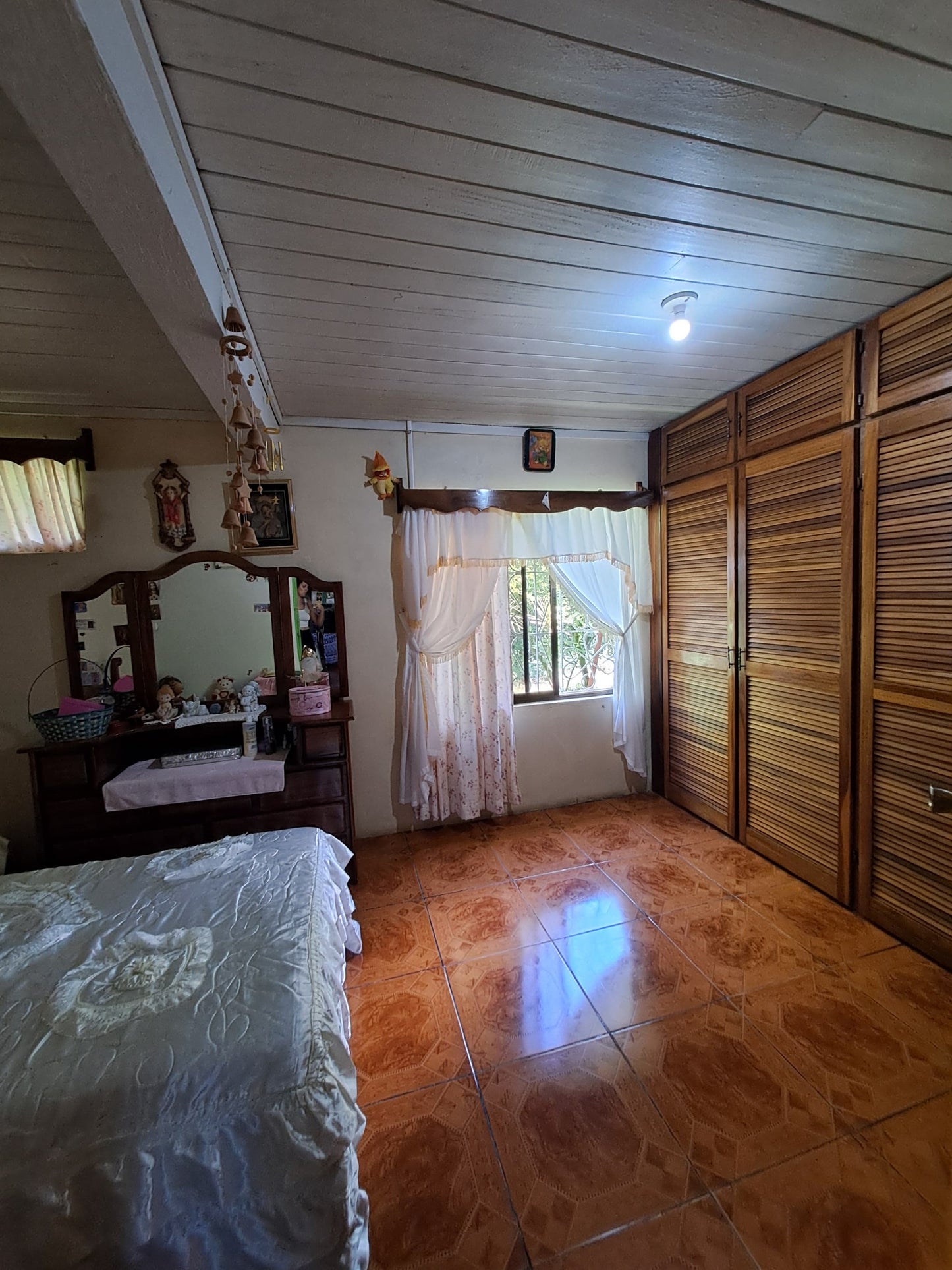 3-2-5 Beautiful house with city views in San Pedro de Sarchí - 1400 m2