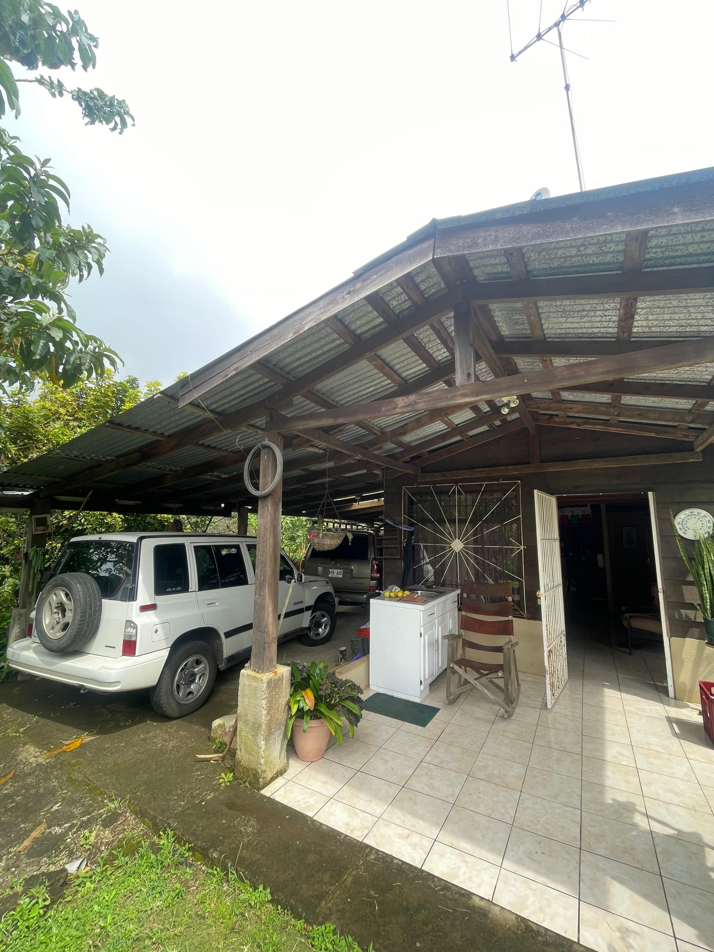 4-2-5 Casa en Trojas con Finca - 3000 m2