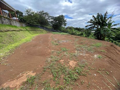 1-30-5 Lot In Alto Castro Sarchí - 587 m2